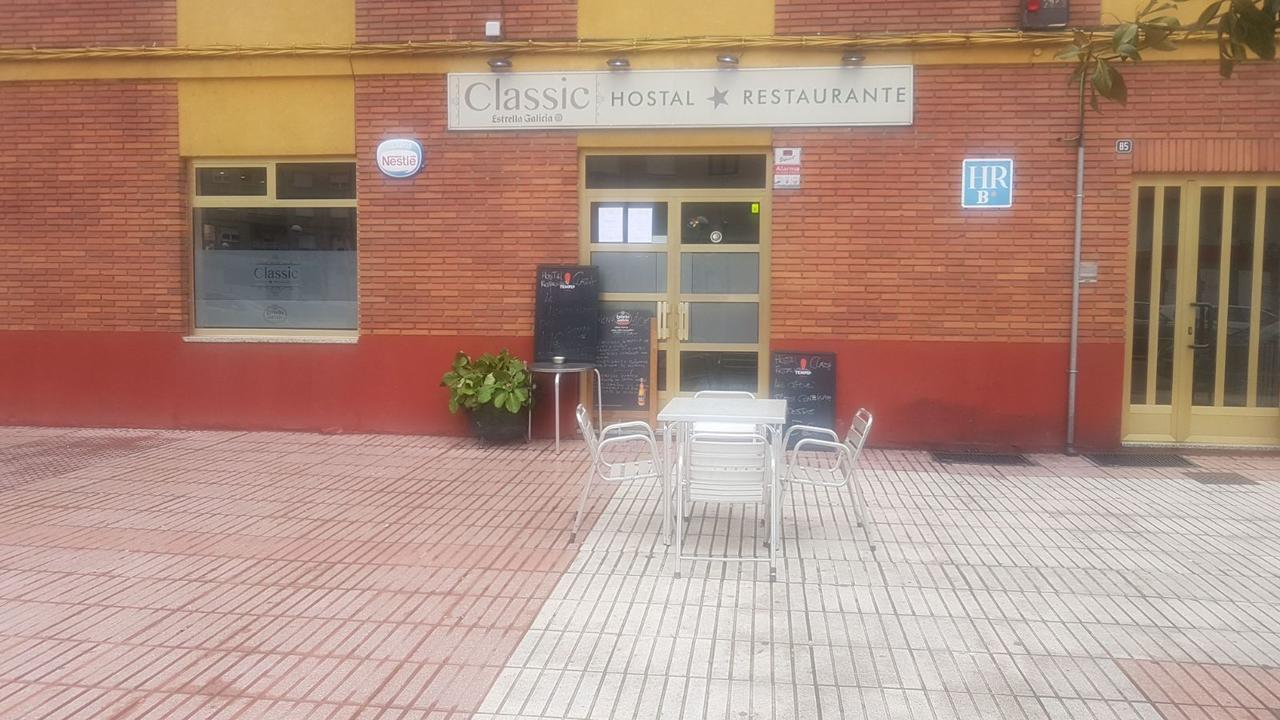 Hostal Restaurante Classic Columbrianos Екстериор снимка